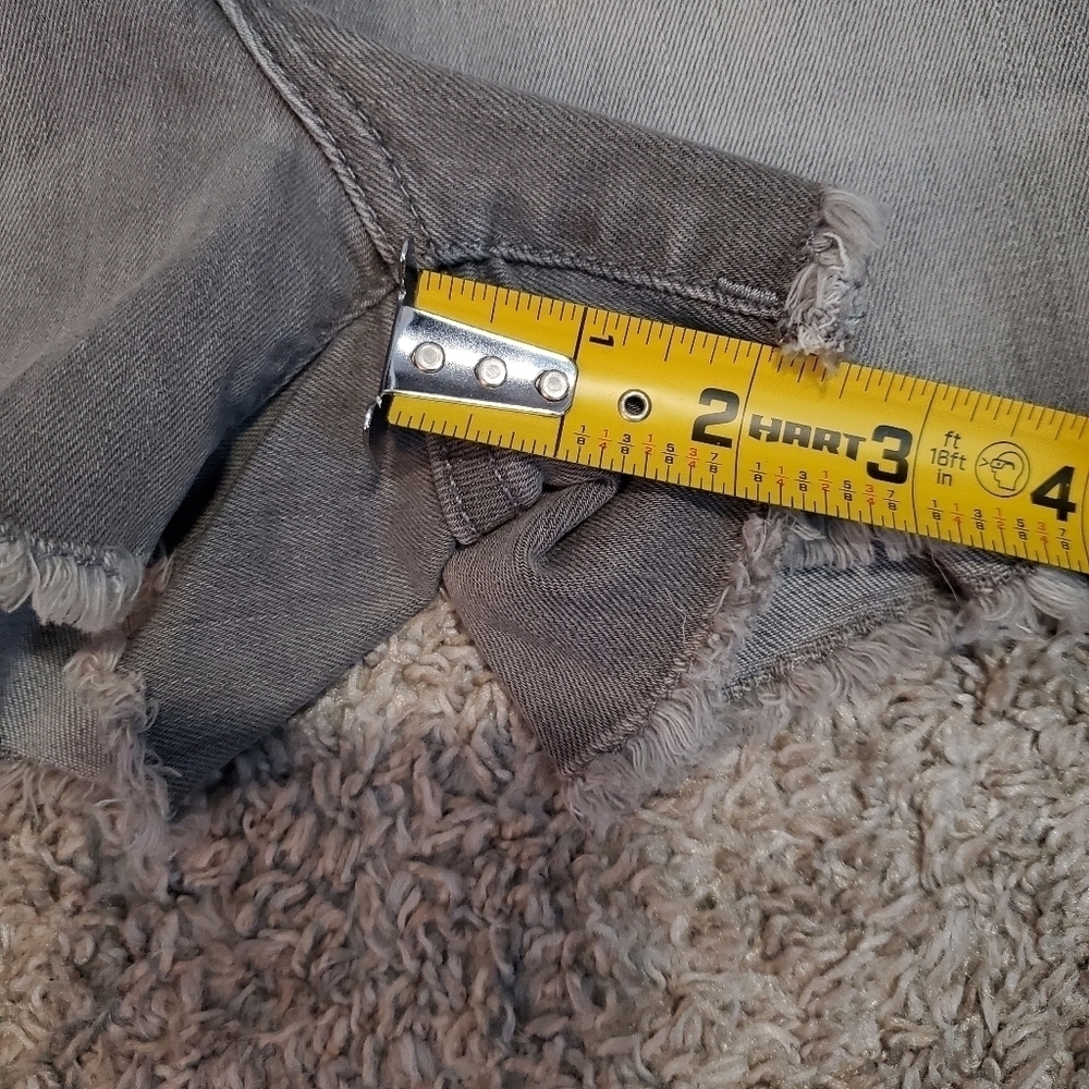 High Rise Button Fly Cut Off Shorts - Picture 3 of 8